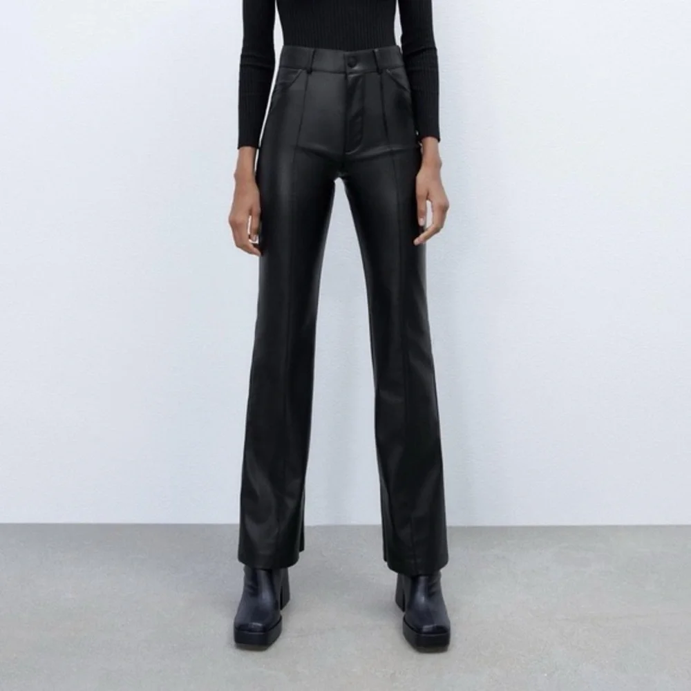 Zara Black Faux Leather Flared Pants - Picture 7 of 8